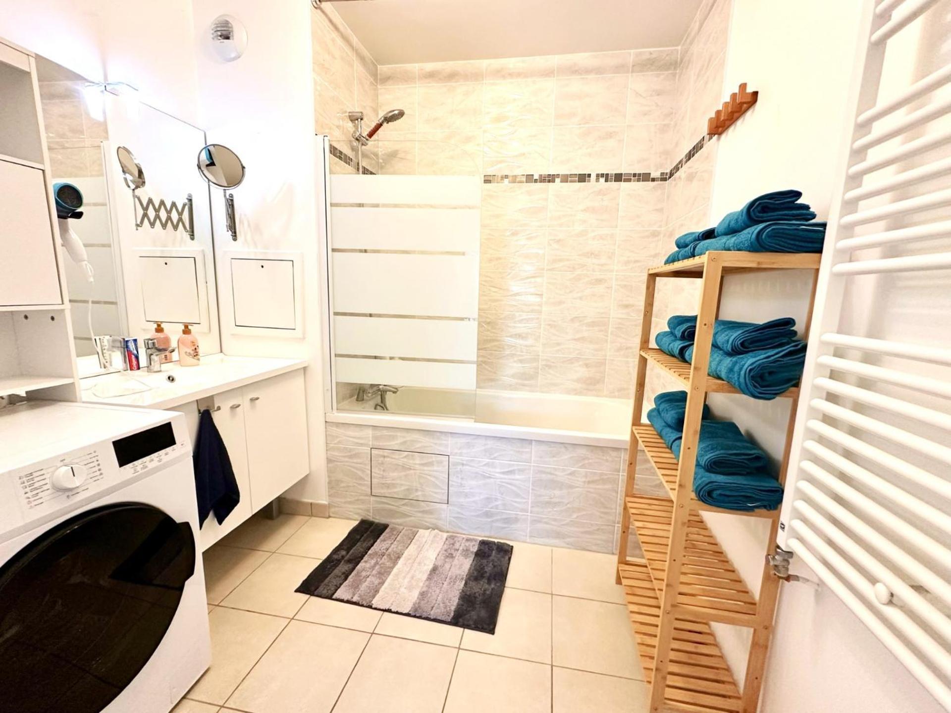 Le Lion D'Or - Parking - Netflix - Wifi - Nerf Apartman Bussy-Saint-Georges Kültér fotó